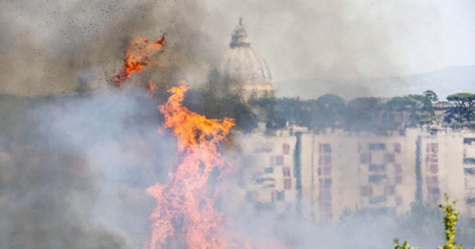 173 roghi in 20 giorni: fari su ritardi Comune