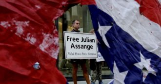 Copertina di Famiglia,  Dickens torta e amici: “Tutti per Julian”