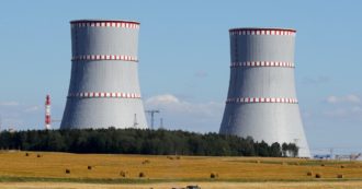 Copertina di Tassonomia verde, Greenpeace annuncia azione legale dopo l’ok a gas e nucleare. Il think tank Ecco: “Per l’Italia scarsi benefici”