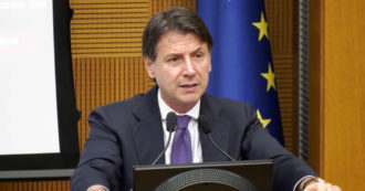 Copertina di Conte ai parlamentari: “Alleanza con Pd e Leu? Non è un dato acquisito, serve lealtà e correttezza. I diktat ci lasciano indifferenti”