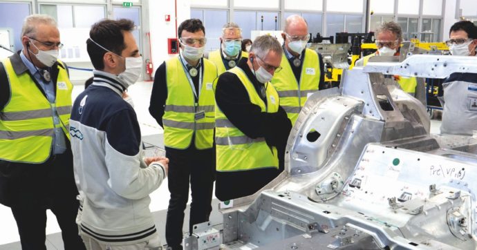 Stellantis, la Fiom: no ad altre 1.821 uscite ”volontarie”