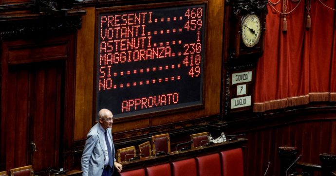 De Masi, Saraceno, Petrini: i 9 punti di Conte e il futuro del governo