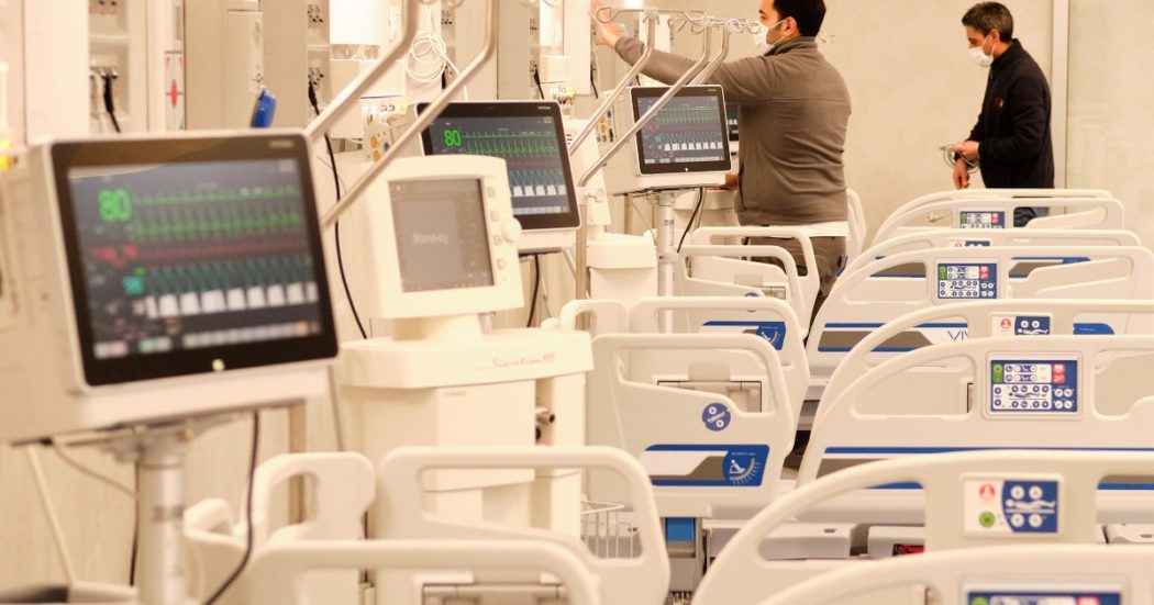 Covid, i dati: 58.360 nuovi casi e 113 morti. Tasso di positività in salita al 17,7%. Stabili le terapie intensive