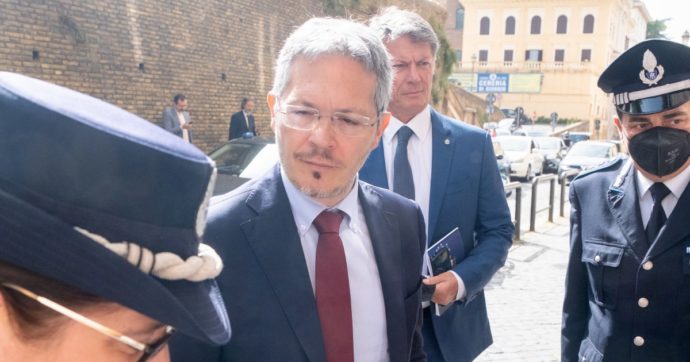 Copertina di M5s: “Renoldi riferisca sulle visite al 41 bis”