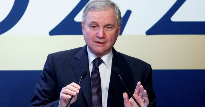 Visco è contento: “Bene che i salari non aumentino con l’inflazione”