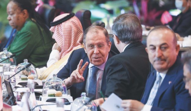 Usa e Cina si accusano al G20. Biden arma Kiev per 400milioni