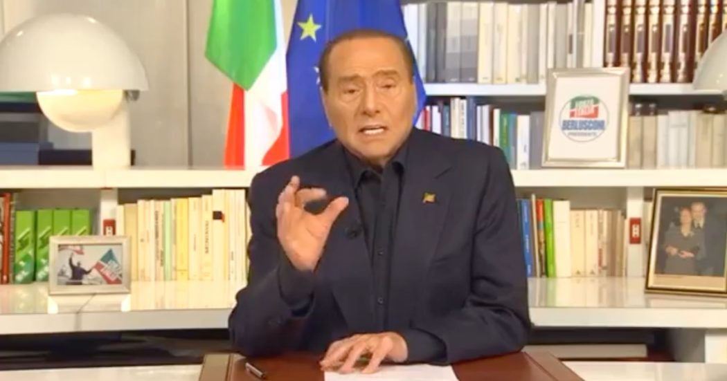 Il nuovo manifesto di Silvio Berlusconi in un video online: “Vorrei Paese davvero libero, con meno tasse. Aiutatemi a realizzare il sogno”