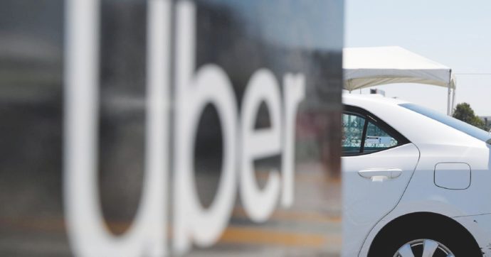Uber: mail e cene chez CdB. “Pressing al governo Renzi”