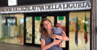 Copertina di Le consigliere regionali in maternità risultano assenti. La denuncia dalla Liguria: “Si nega un diritto, istituzioni dovrebbero dare l’esempio”