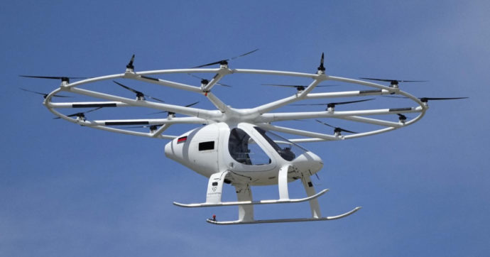 Nuovi carburanti, aerei più piccoli, droni e piccoli velivoli elettrici. Ecco come voleremo nel (prossimo) futuro