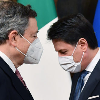 Copertina di Crisi, ultimo round Draghi-Conte: il Fatto di domani 14 luglio