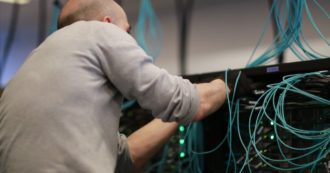 Copertina di Attacchi hacker e digitalizzazione, la Germania cerca informatici. L’associazione di categoria: “Prendiamoli da Russia e Bielorussia”