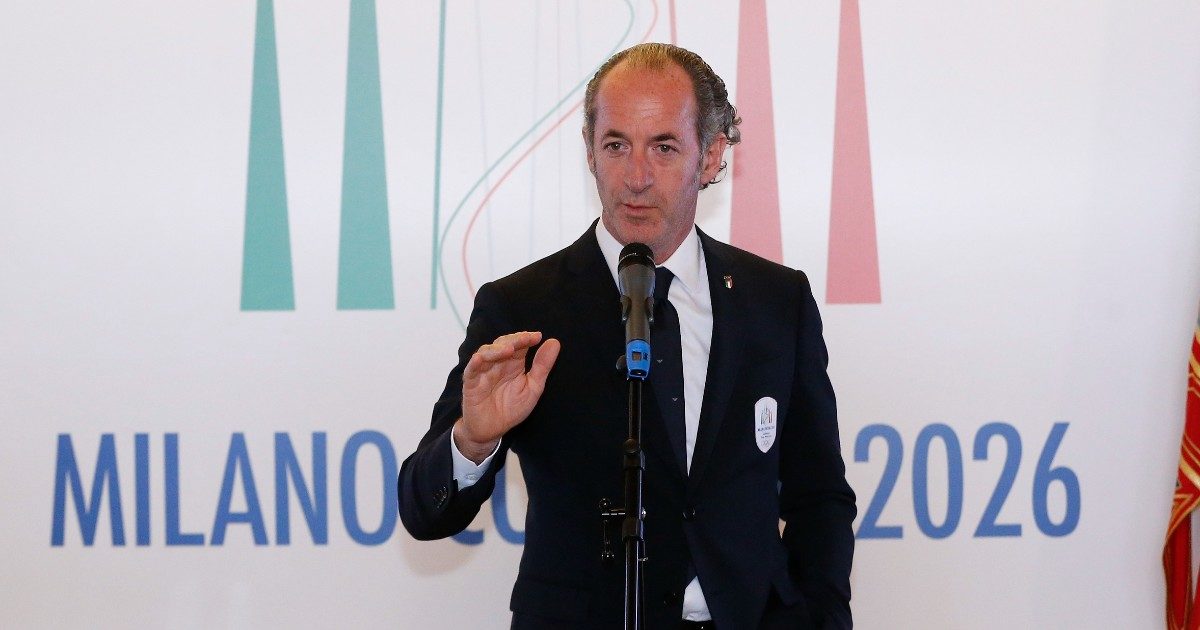 Olimpiadi 2026, Zaia ignora lo stop della Sovrintendenza e si prende gli elogi dei vertici mondiali del bob: “Nuova pista è l’emblema dei Giochi”
