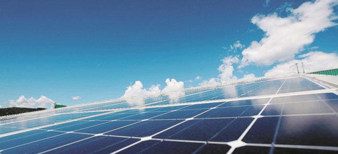 Taglio degli incentivi all’energia solare, produttori in rivolta