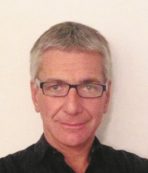 Copertina di Soldi senza frontiere