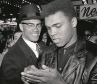 Copertina di Malcolm X: “Senza violenza il nero è  schiavo”
