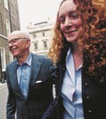 Copertina di Tabloidgate,  si stringe  la rete attorno allo Squalo