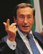 Copertina di Ultimo miracolo a Ballarò: Crozza resuscita Fini