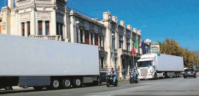 Tir, traghetti e ultrà: le tre famiglie e l’assedio di Messina