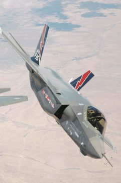 F-35, perfino il Pentagono   ha paura di volare