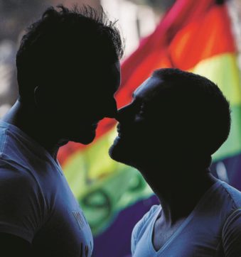 Grindr e l’amore gay. Con un occhio all’Hiv