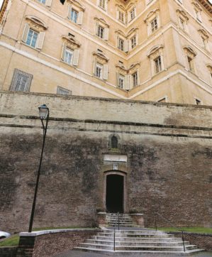 Ior, il bilancio smentisce   gli annunci: chiusi  396 conti