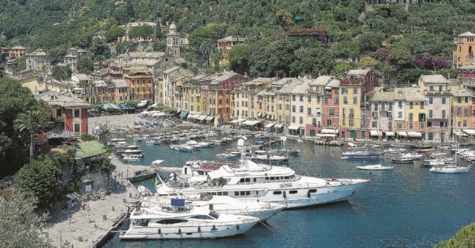 Farinetti assume il Pd e sogna Portofino