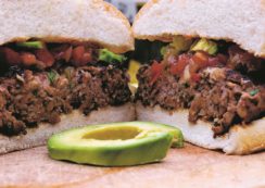 Copertina di Burger King-McDonald’s  sfida all’ultimo panino