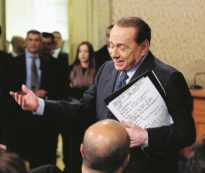 Copertina di B. assolto: i fatti  e la legge Severino