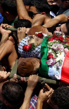 Gaza ‘festeggia’ Ramadan tra bombe, feriti e arresti