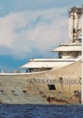 Copertina di La Concordia approda a Genova  (e aspetta Renzi)