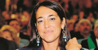 Copertina di Lo strappo della capogruppo di Fi Ronzulli: “Non voto il reintegro dei medici No Vax”