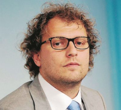 Il cerchio magico finanzia Renzi e conquista poltrone e prebende