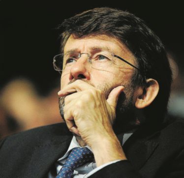 Il Mibac: “Cercansi giovani per i musei” Ma devono pagare