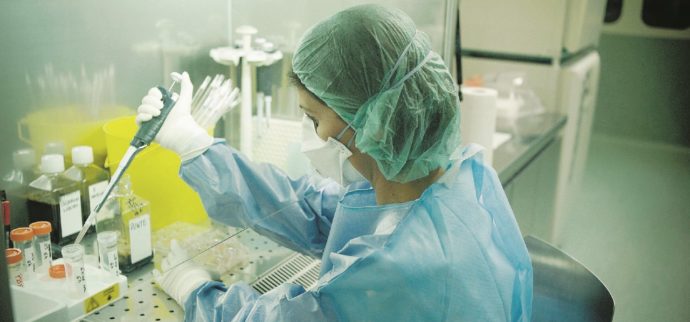 Spallanzani, cerchi l’ebola e trovi don Matteo