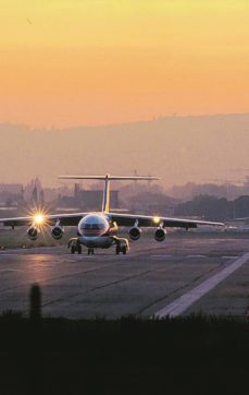 Renzi trova i soldi per lo scalo di Firenze. Che cambia verso