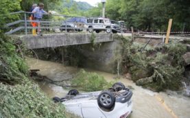 Copertina di “Esondazione? Colpa del prosecco”