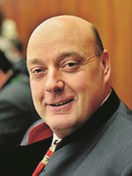 Vitalizi, bloccati i privilegi e i consiglieri fanno ricorso