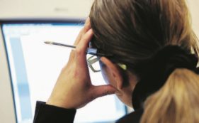 Copertina di Istat: le retribuzioni non tengono più il passo dell’aumento dei prezzi. Quasi 4 milioni di dipendenti in attesa di rinnovo del contratto