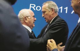 Copertina di Il re banana conquista la Figc