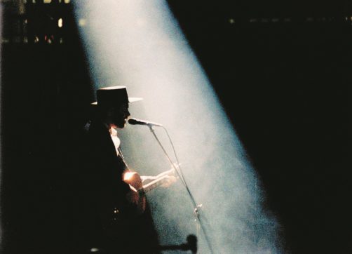 Sui baffi da uomo foto d’amore e amicizia