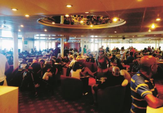 Navigar non m’è dolce  in questo traghetto