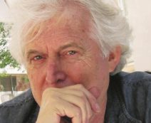 Copertina di “La strana guerra coi bimbi in vacanza”