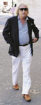 Anche Renzi è da reality, ma meglio coatti che col loden