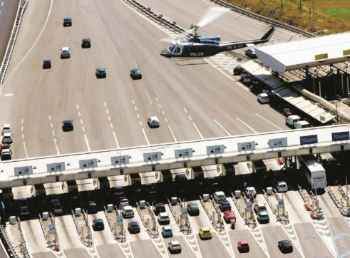 Cognome per cognome. Il regalo del governo alle Autostrade