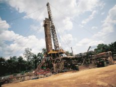 Copertina di Scandalo Nigeria,   le carte che accusano l’Eni e Descalzi