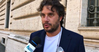 Copertina di Crisi di governo, Silvestri (M5s): “Nessuna risposta da Draghi sui nove punti, la vedo un po’ dura. Per ora solo insulti al Movimento”