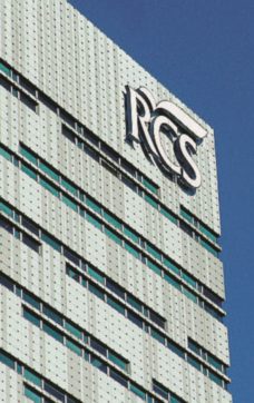 Il Corriere della Sera al centro dello scontro  Della Valle-Bazoli