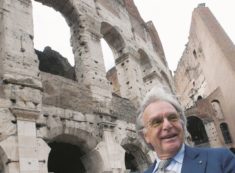 Copertina di Ma è Roma o Disneyland?