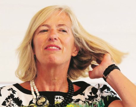 “Il mio corpo,  il topless  e i voti ai prof”